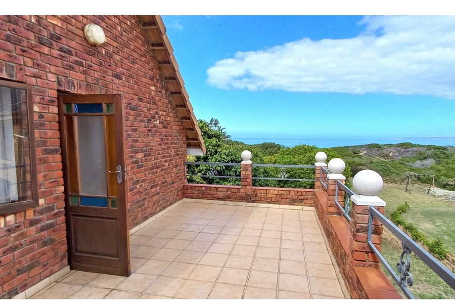 2 Bedroom Property for Sale in Hersham Western Cape